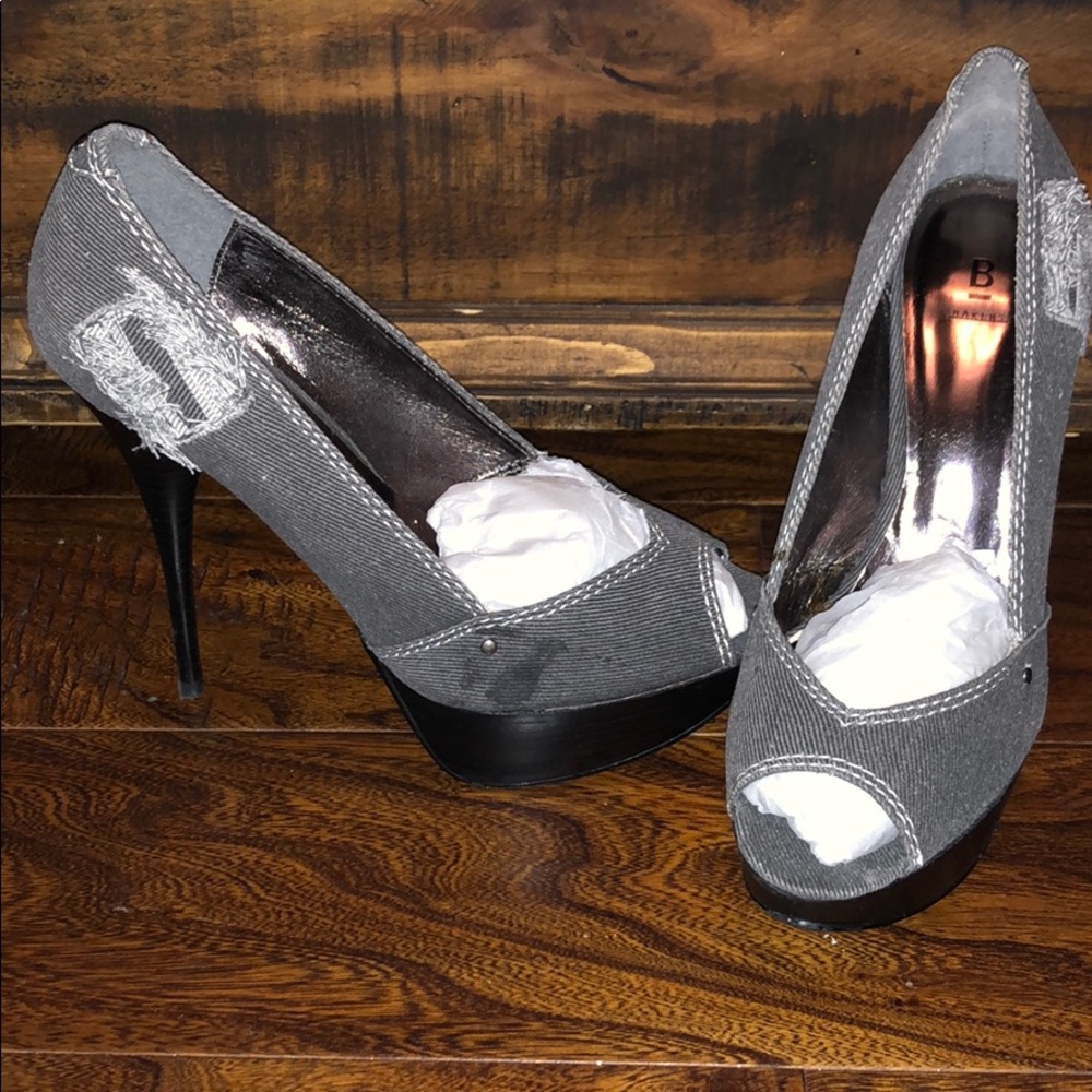Black/ Grey platform heels